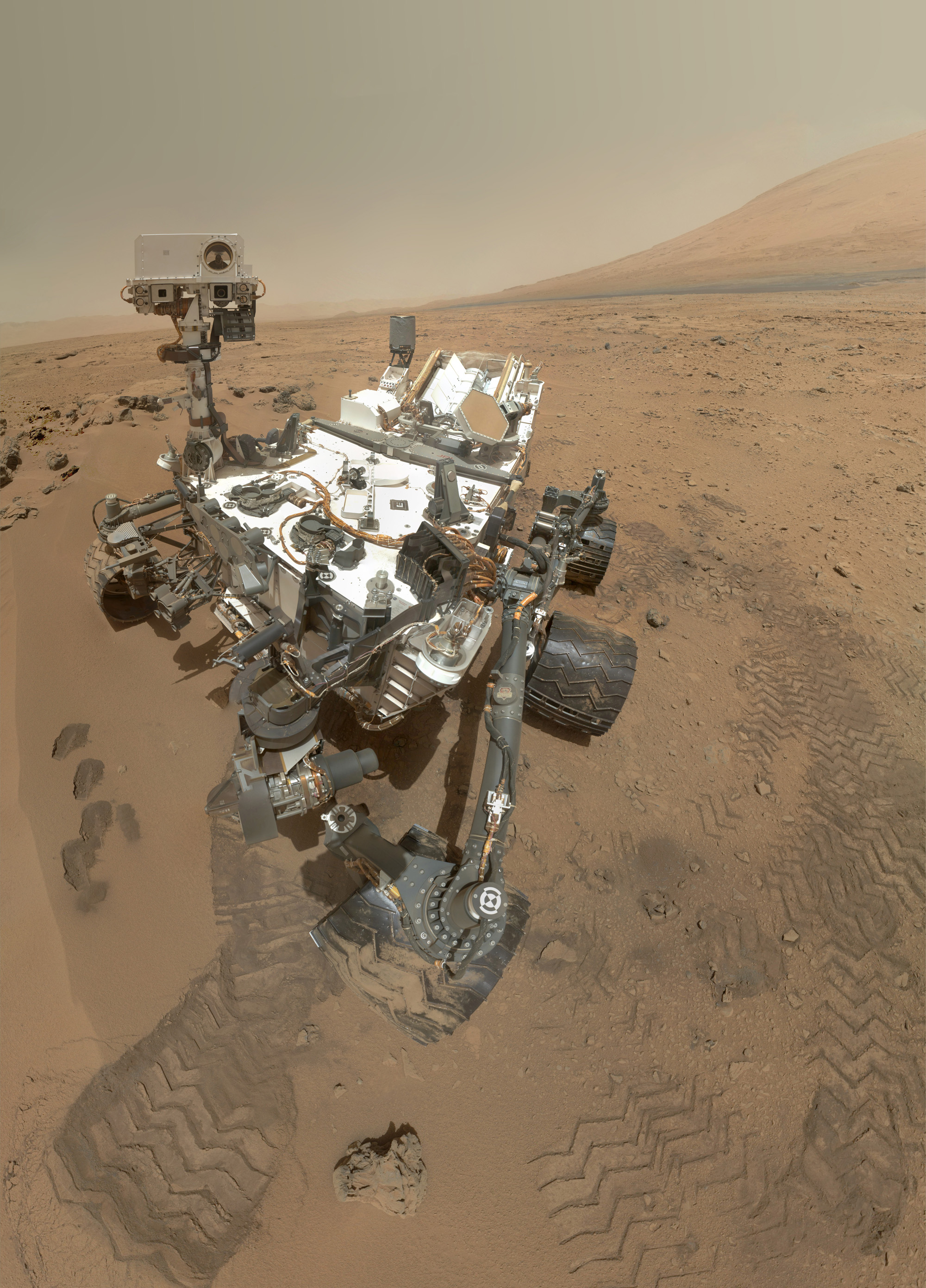 No Earth-Shattering Mars Discovery by Curiosity Rover Yet: NASA
